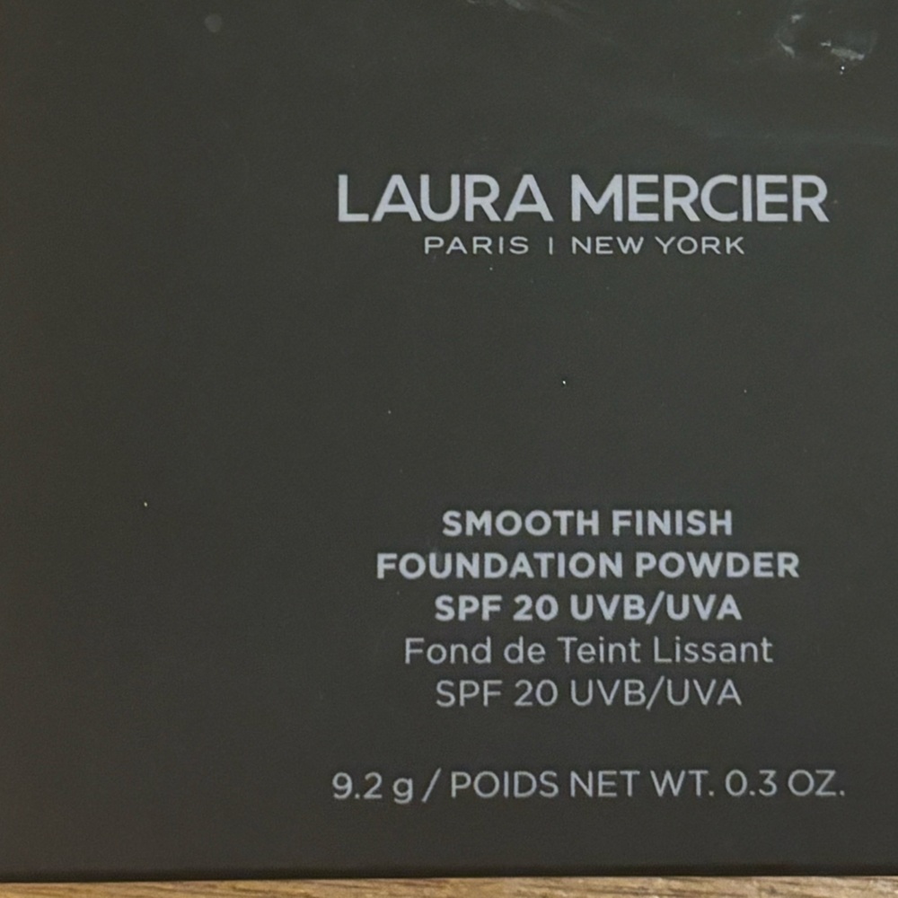 Laura Mercier